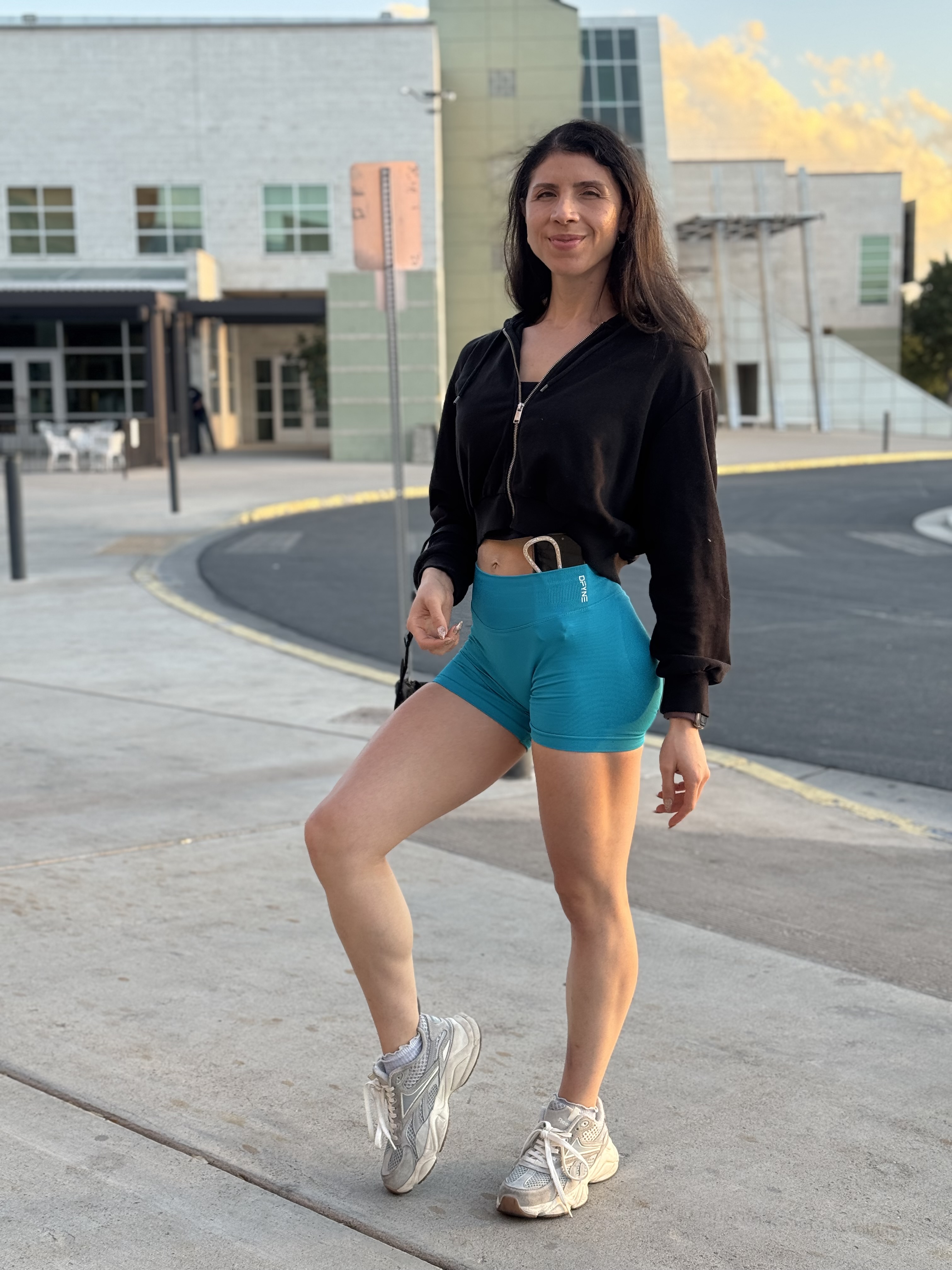 Ale entrenando en el gym
